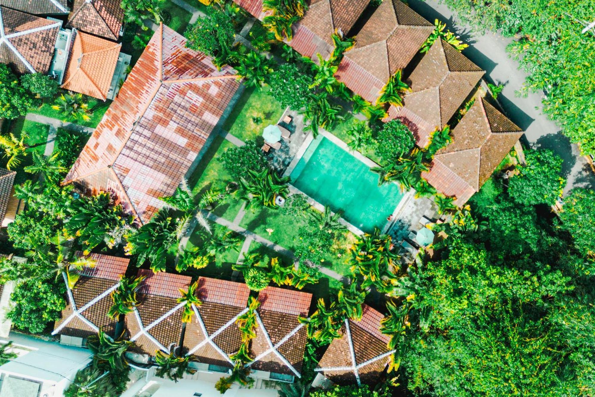 Agung Wiwin Homestay & Restaurant Mengwi Exterior photo