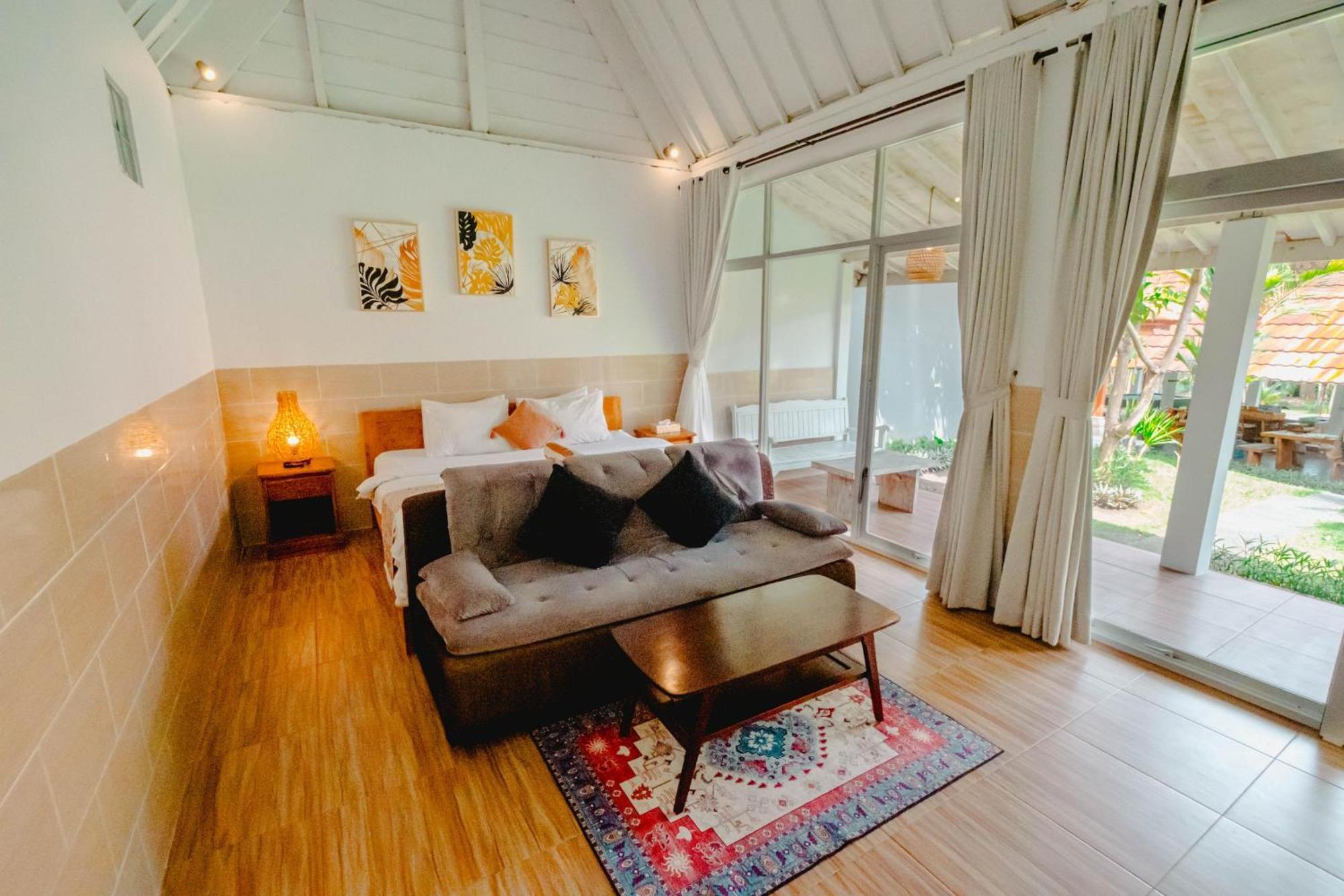 Agung Wiwin Homestay & Restaurant Mengwi Exterior photo